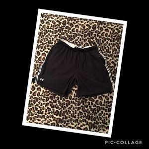 Women’s Underarmour Heatgear Shorts